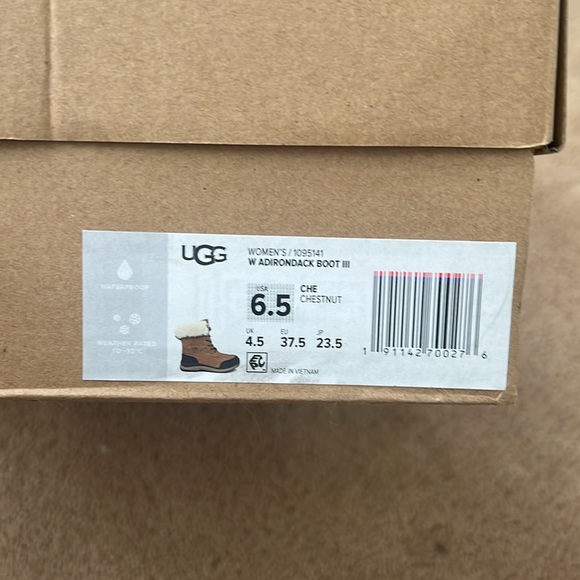 UGG Adirondack Boots III - Picture 3 of 5